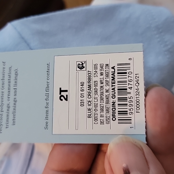 1 T shirt 1 long sleeve shirt and 1 sweater  bundle - Picture 11 of 12